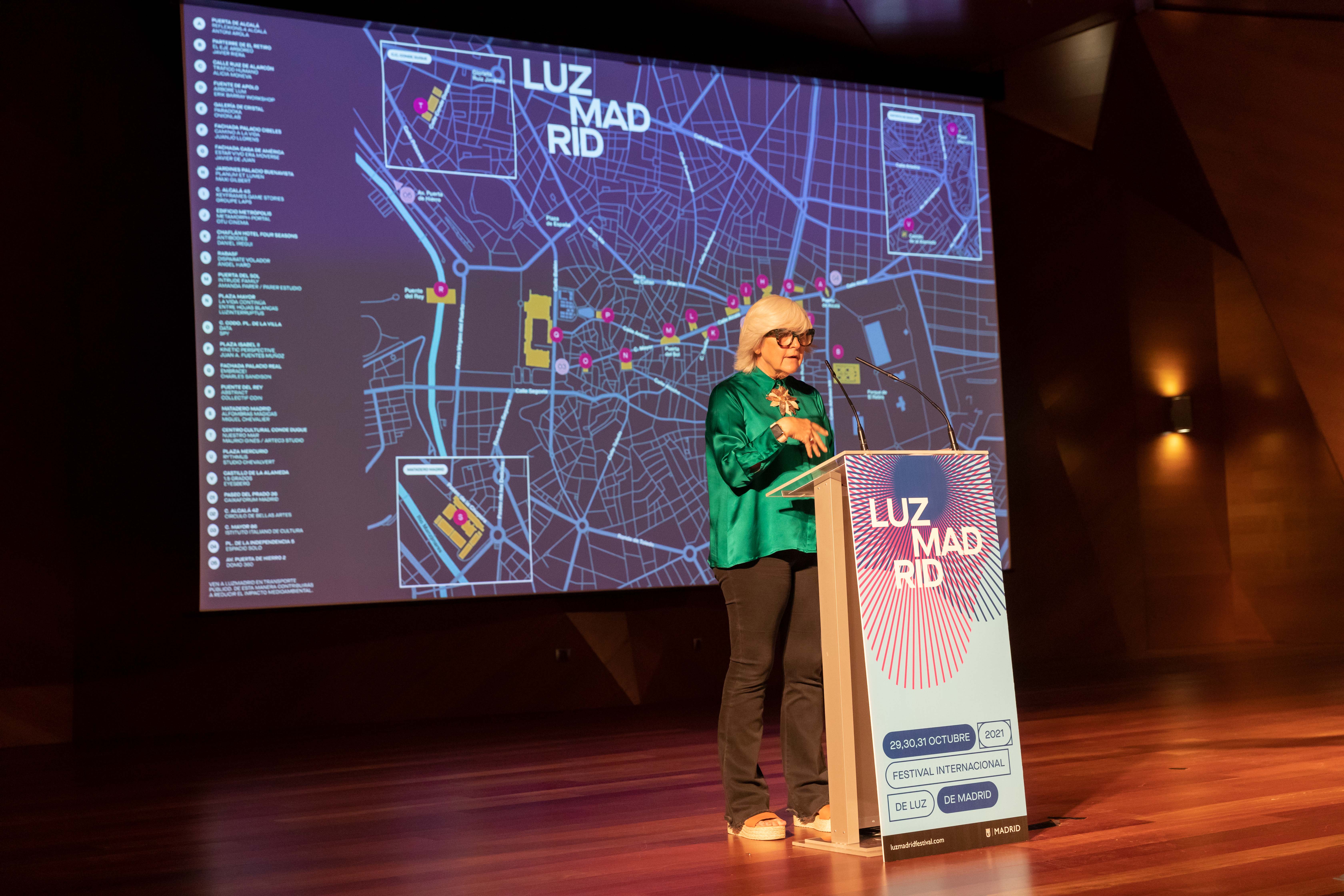 Delia Pizzirilli, directora artística del Festival Internacional LuzMadrid esta mañana en la presentación